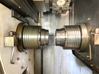 Drehmaschine Hyundai WIA LM1600 TTSY zum Spitzenpreis-7