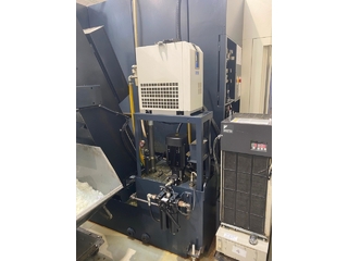 Fräsmaschine Makino DA 300 + Erowa Robot-2